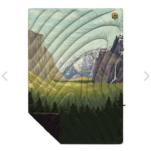 Rumpl Yosemite Blanket